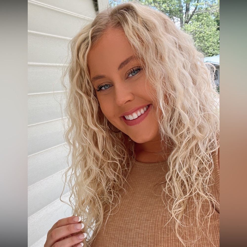 Meet your Posher, Coryn